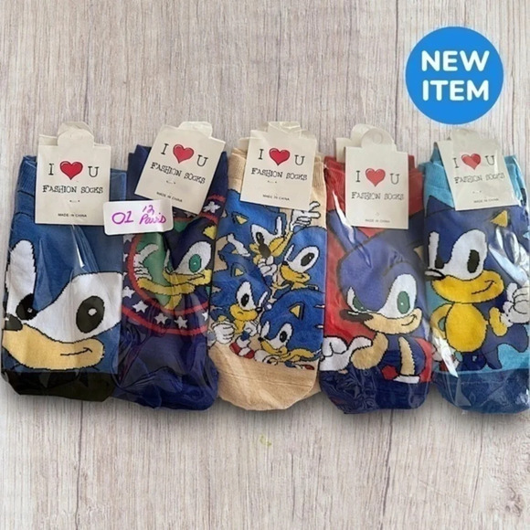 12 PAIR of Unisex Character Socks BRAND NEW UNOPENED PACKAGE WOMEN SIZE 4.5 - 9 - Picture 1 of 6
